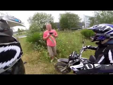 Supermoto & Enduro Fun + Man recording us! DT125