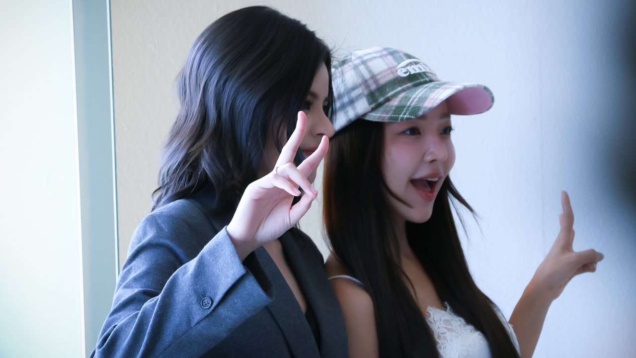 [4K] FAY BDAY FANSIGN EVENT WITH MAY @251122 Fay 24th Birthday Fansign