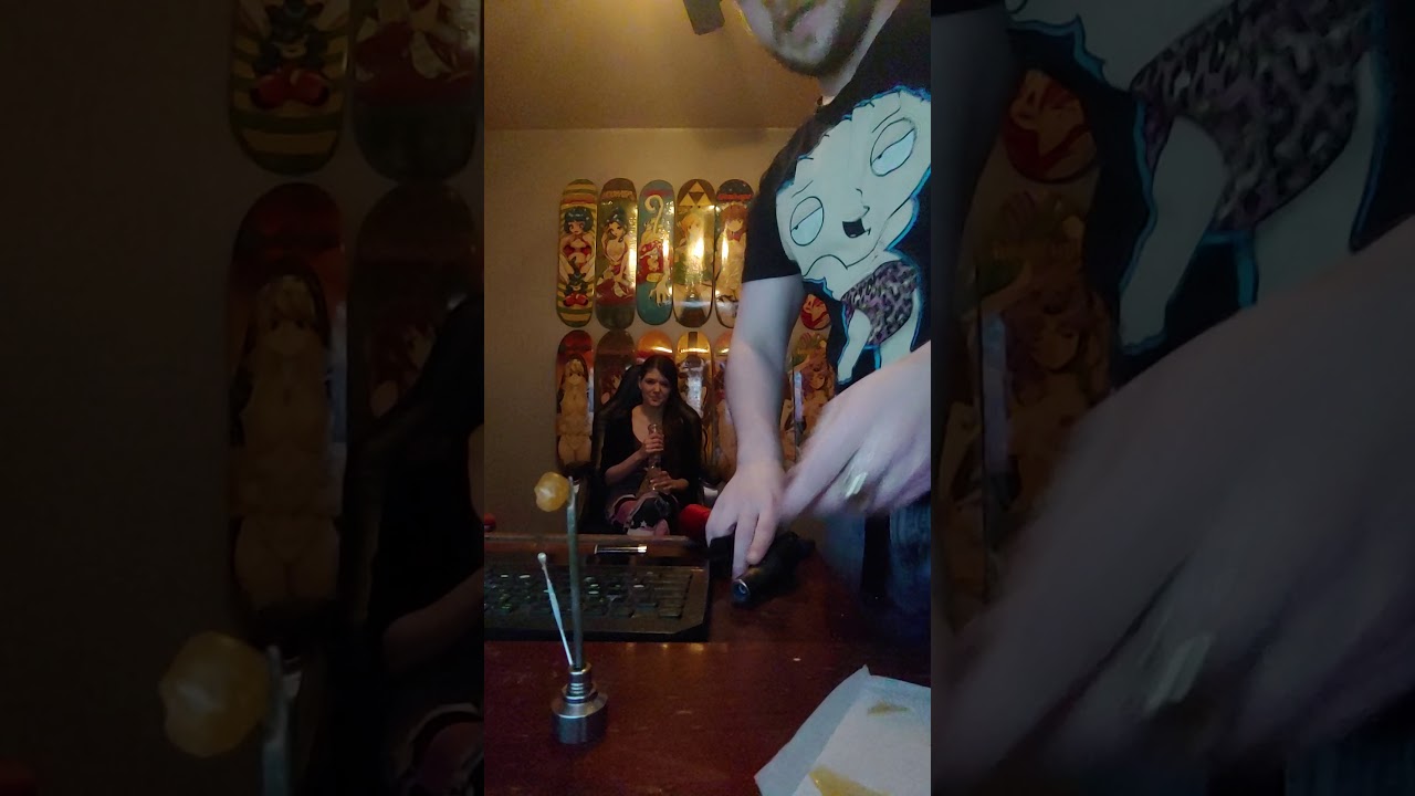 ganjawest 2.3 gram bong hit