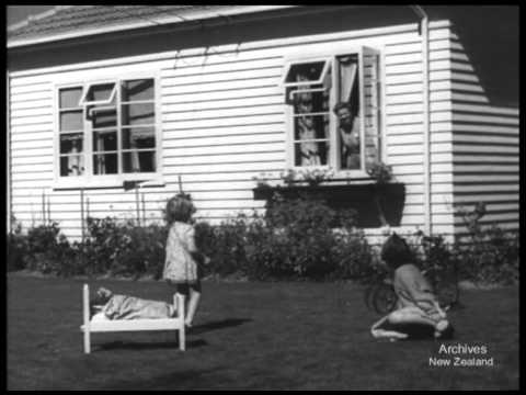 Video: Când au fost construite bungalourile în nz?