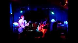 Watch Redd Kross Cease To Exist video