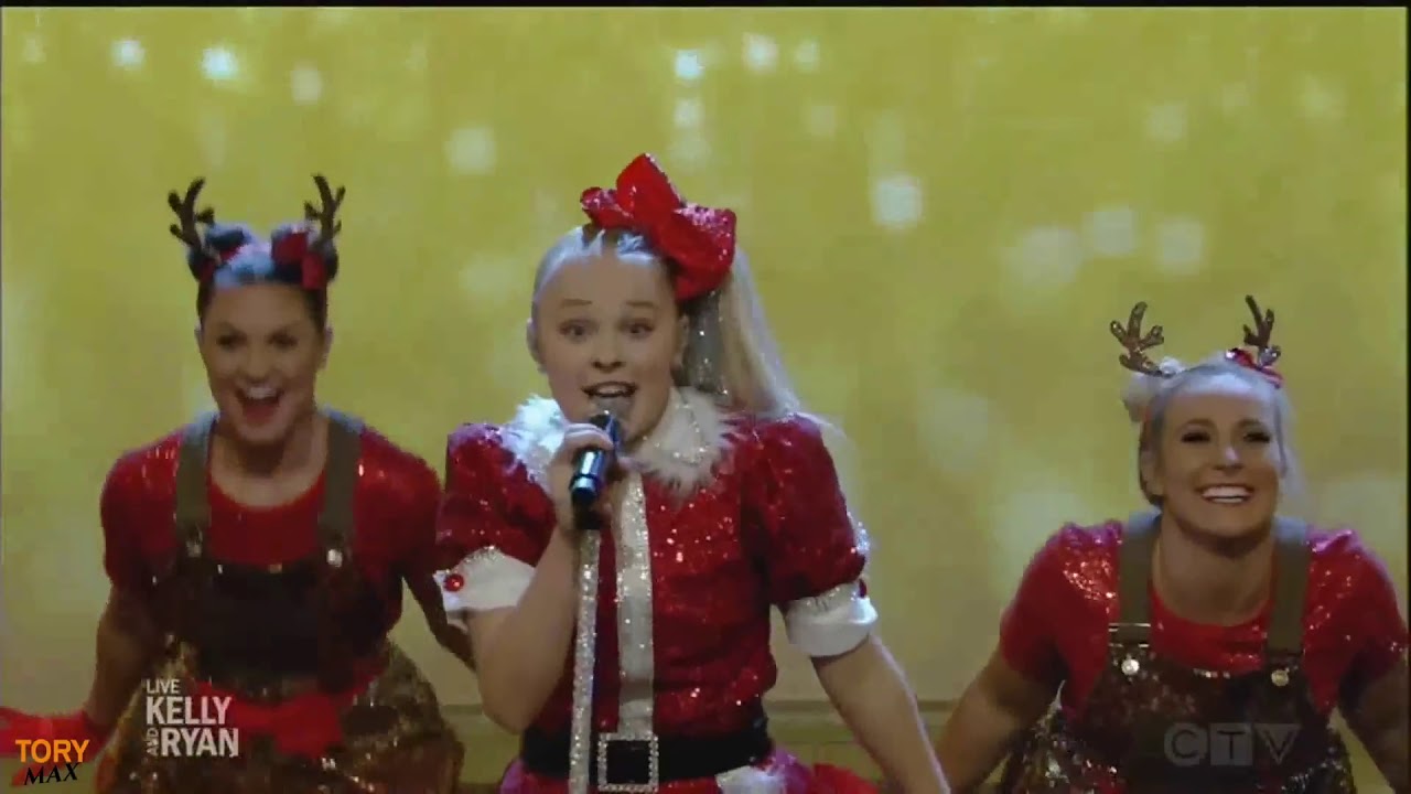 JoJo Siwa sings 'Run Run Rudolph' (LIVE Kelly Ryan) - YouTube