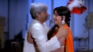 Vajramuni Kills A Women - Apoorva Sangama Kannada Movie Scenes - Rajkumar, Ambika