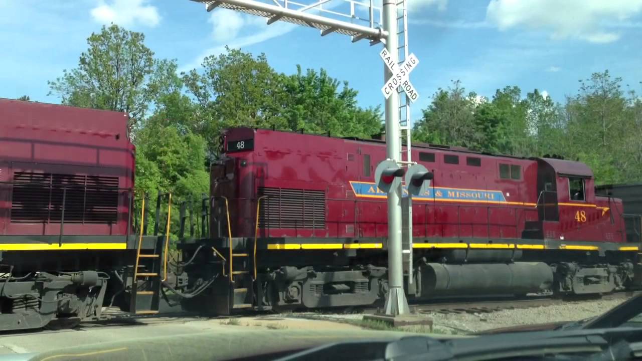 Arkansas Missouri Railroad Engine Passing Youtube