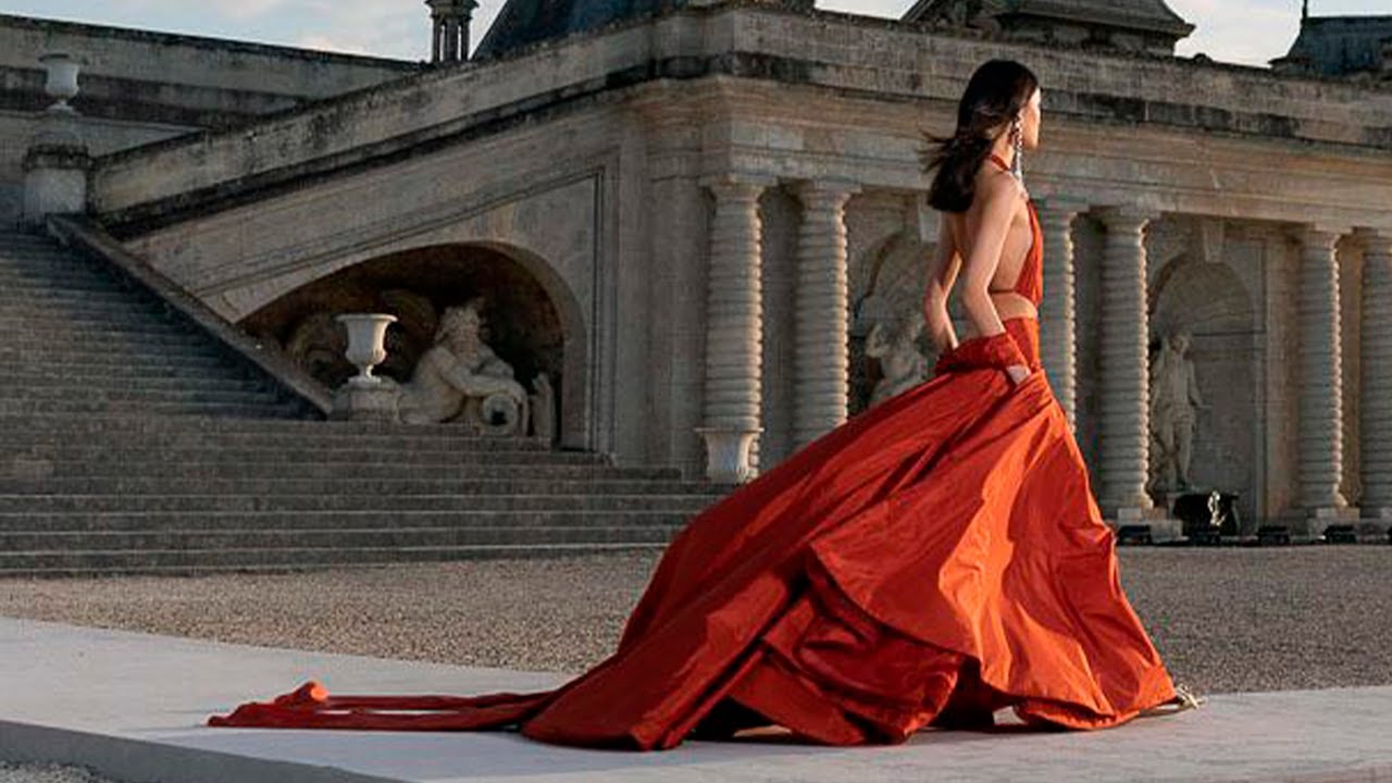 Valentino | Haute Couture Fall Winter 2023/2024 | Full Show - YouTube