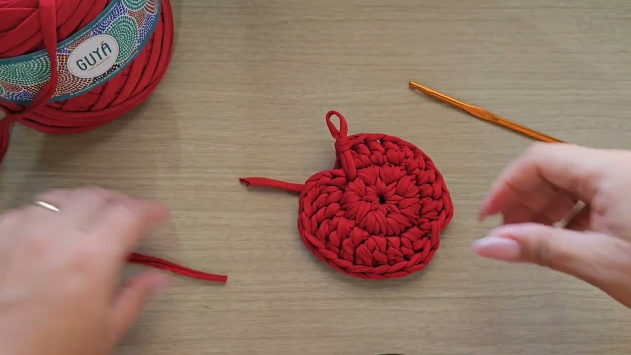 Tutorial porta copos de maçã 🍎 em fio de malha @guyafios 