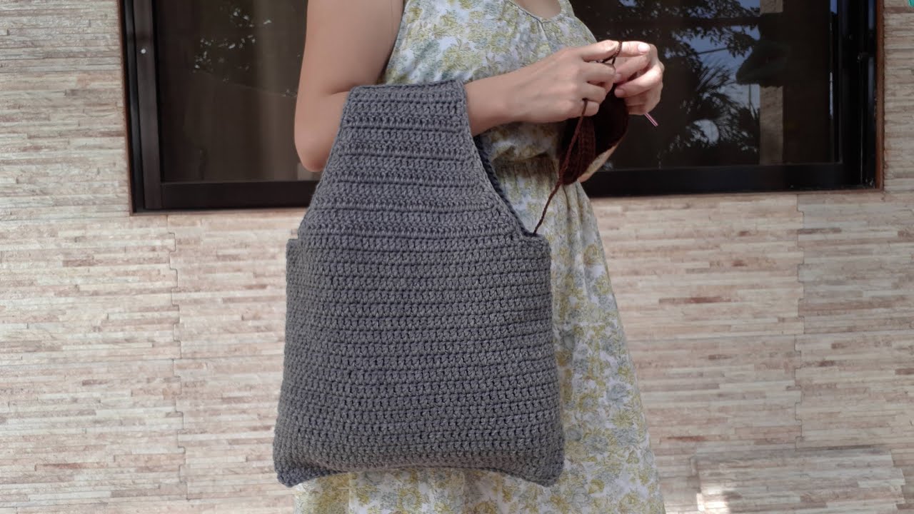 How to Crochet a Yarn Bag / Easy Crochet Bag Tutorial / Yarn Bag