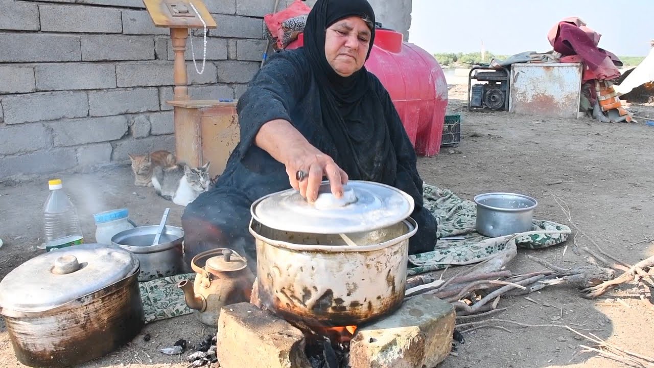 نصيحه من الحجية فاطمه لكل خل يطبخ هاي الأكلة لأن بسببها أجدادنا امتلكوا الصحه والعافيه أتعلم وطبخها