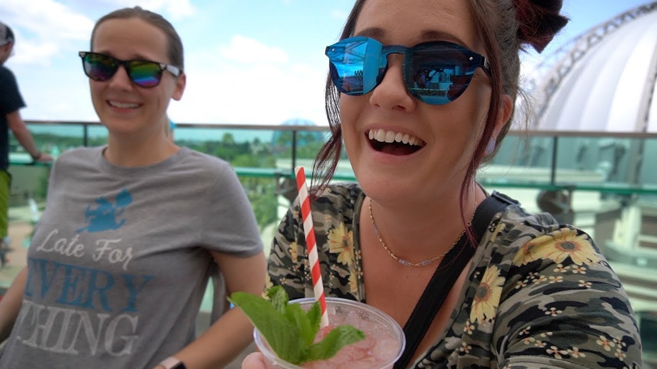 TABLE TOP DANCING AT DISNEY SPRINGS YouTube