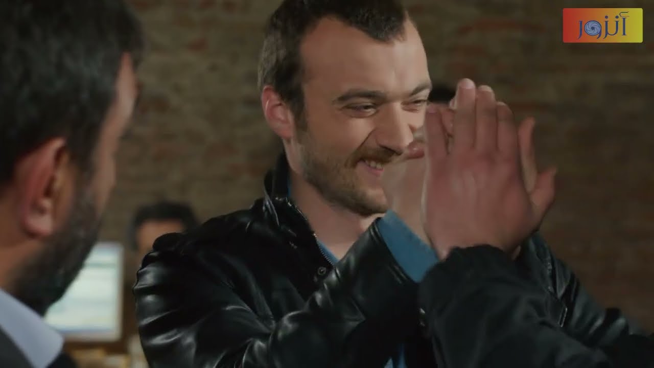 كارلوس سحب سلاحه وهجم على ظافر المجنون ليخلص عليه - الفريق الأول 2