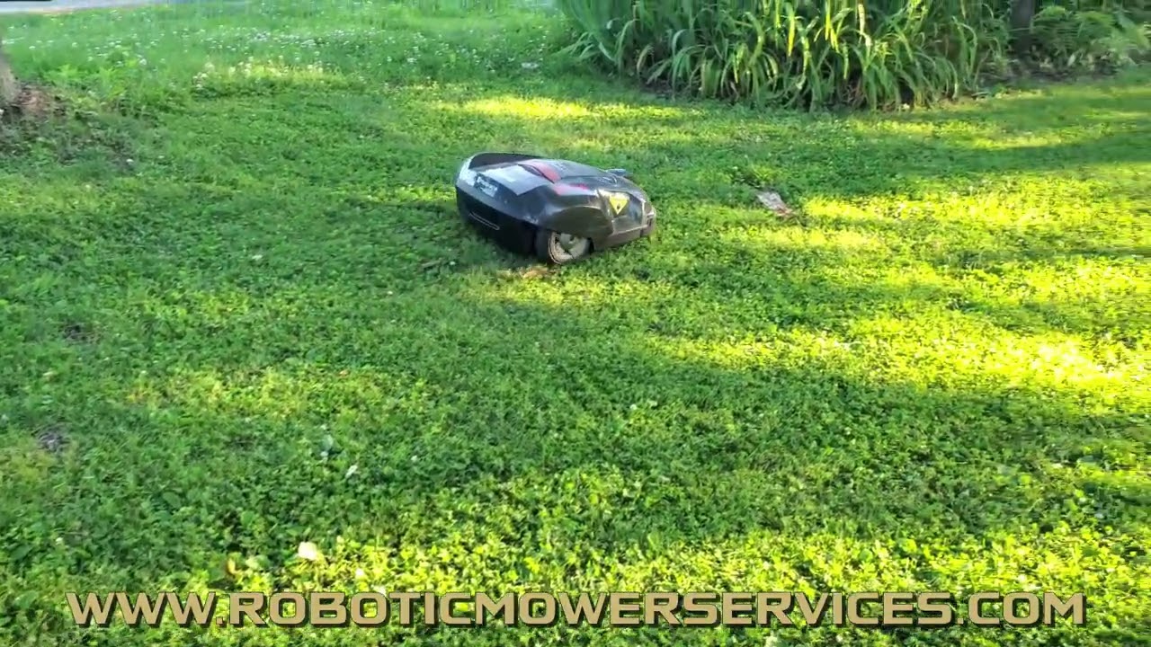 Husqvarna Automower 220AC & 230ACX Overlapping Mowing Areas.