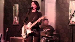 Temple Ray - Nine Faded Roses