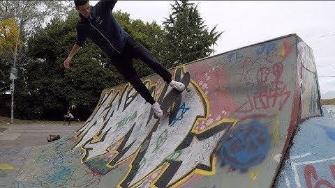 How to Kickturn on a Ramp (transition basics)