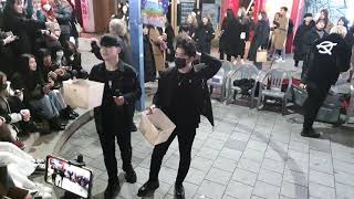 μΈλ
Έμ΄(Unknown)/ 곡μ°μ’
λ£ ν(After the performance ends)/ 1004(Angel) - B.A.P HongDae(νλ) Busking 20200209