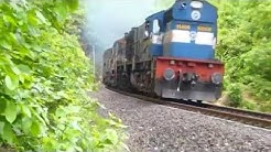 We Are In The Train Of Love - Taruna & Taruni PKKSTMKG, Retreat 2015  - Durasi: 0:47. 