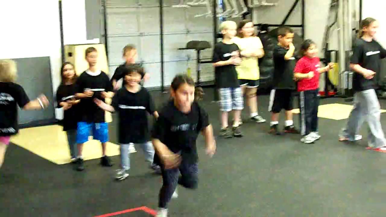 Team CrossFit Kids - relay race! - YouTube