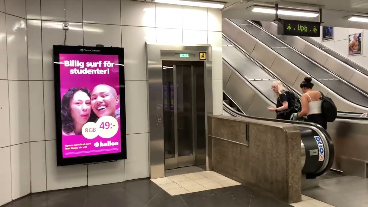 1990's Thyssen (mod. by: SMW) Inclined Elevator @ Universitetet Subway station, Stockholm, Sweden.