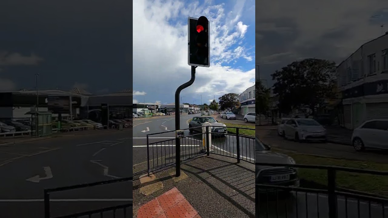 City Of Southend-On-Sea: Rayleigh Road A1015, PEEK TLED Traffic Lights Puffin Crossing