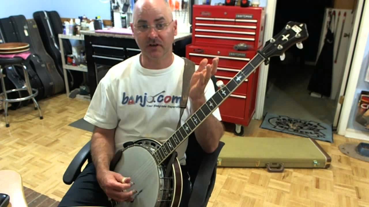 LOTW - Banjo Lessons: Playing and singing (Part 2) - Rolling backup