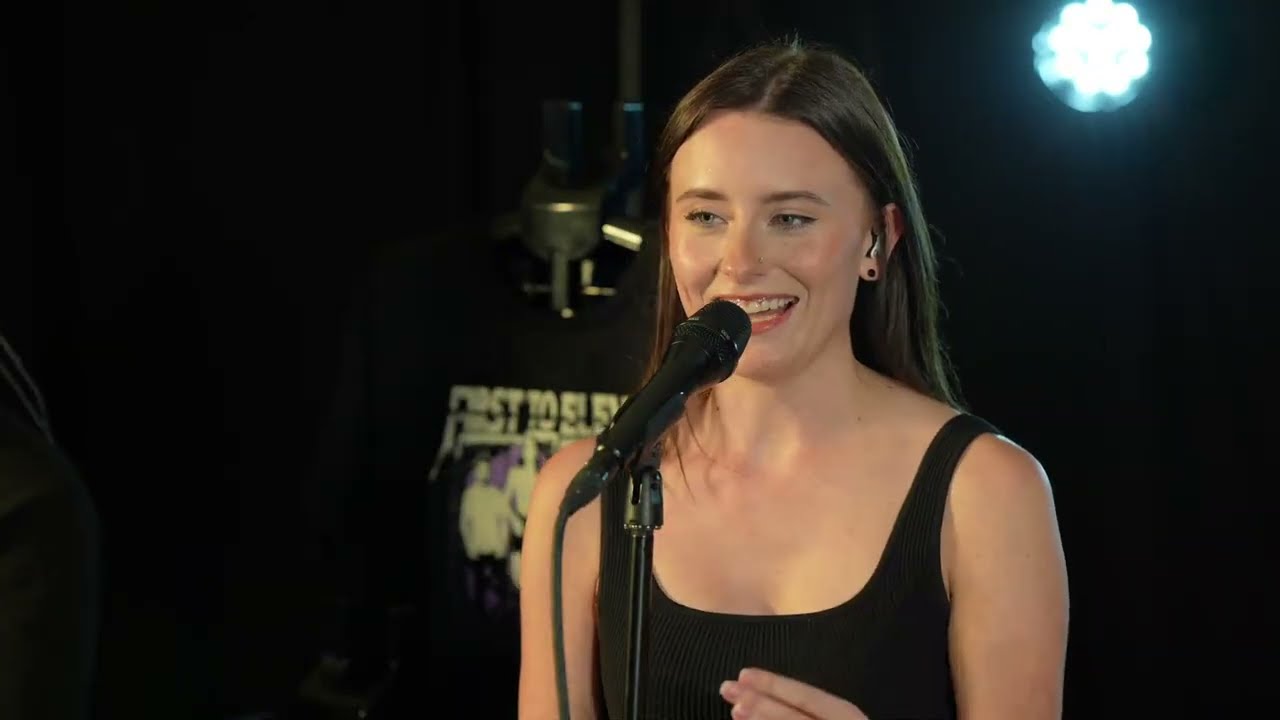 Sweet Child O' Mine - Guns N Roses (акустический кавер от First To Eleven)