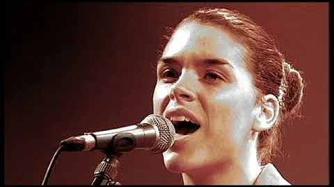 Leona Naess - Charm Attack (live at Nulle Part Ail...