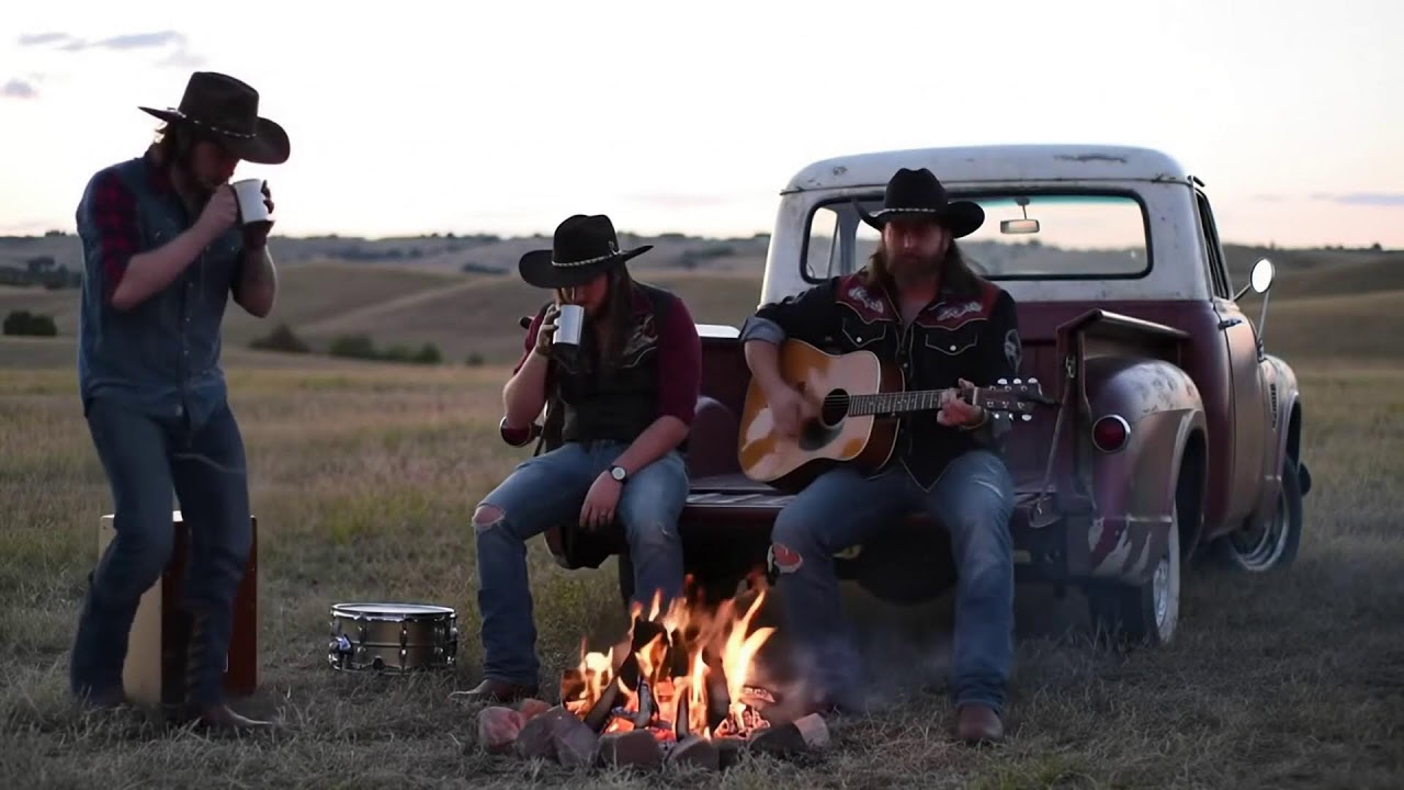 Country Rock Vibes – Open Highways & Outlaw Fire Inspired by Blackberry Smoke