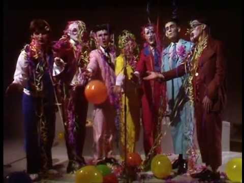 Lovey Dovey Video