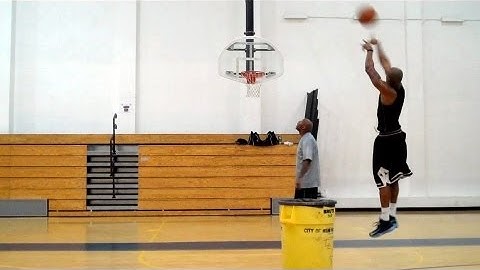 Dre Baldwin: Shooting On The Move - Stutter-Step Catch & Shoot Drill Pt. 1 | Moving Without the Ball