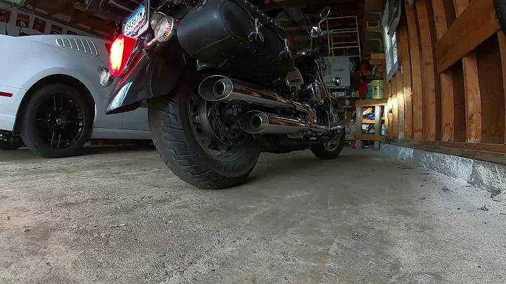 2005 YAMAHA V STAR 1100 COLD START! VANCE AND HINES!