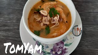 كيفية طهي شوربة توم يام التايلاندية جد شهية -Tom Yam Thai /Tom Yum Goong Recipe- Hot Thai Kitchen!