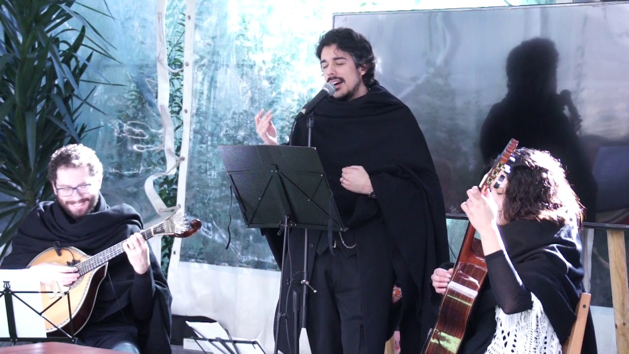 São tão lindos os teus olhos - André Castro