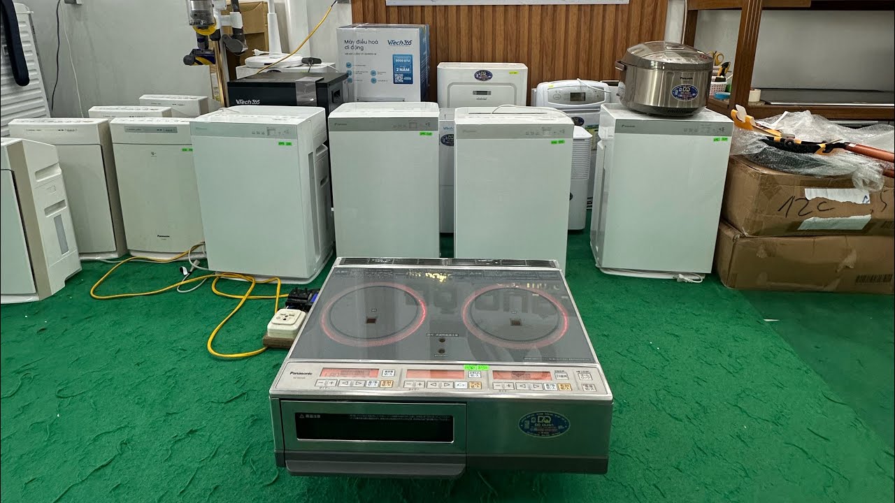 Almost brand new. Panasonic KZ-KG22D 2017 high-end 3kw induction 