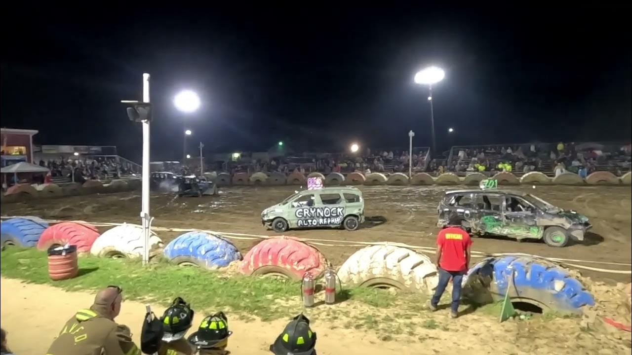 Demolition Derby Mini Vans and Truck New Alexandria Lions Clube Demo