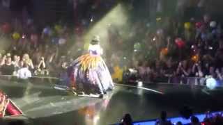 Celebrity KATY PERRY 'FIREWORK' LIVE @ LONDON'S O2 FRIDAY 30 MAY 2014 HD Wealth