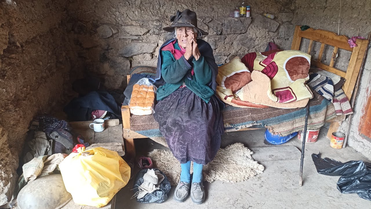 NAVIDAD para ABUELITAS que Viven Solas en el Campo, Sierra de Ancash ...