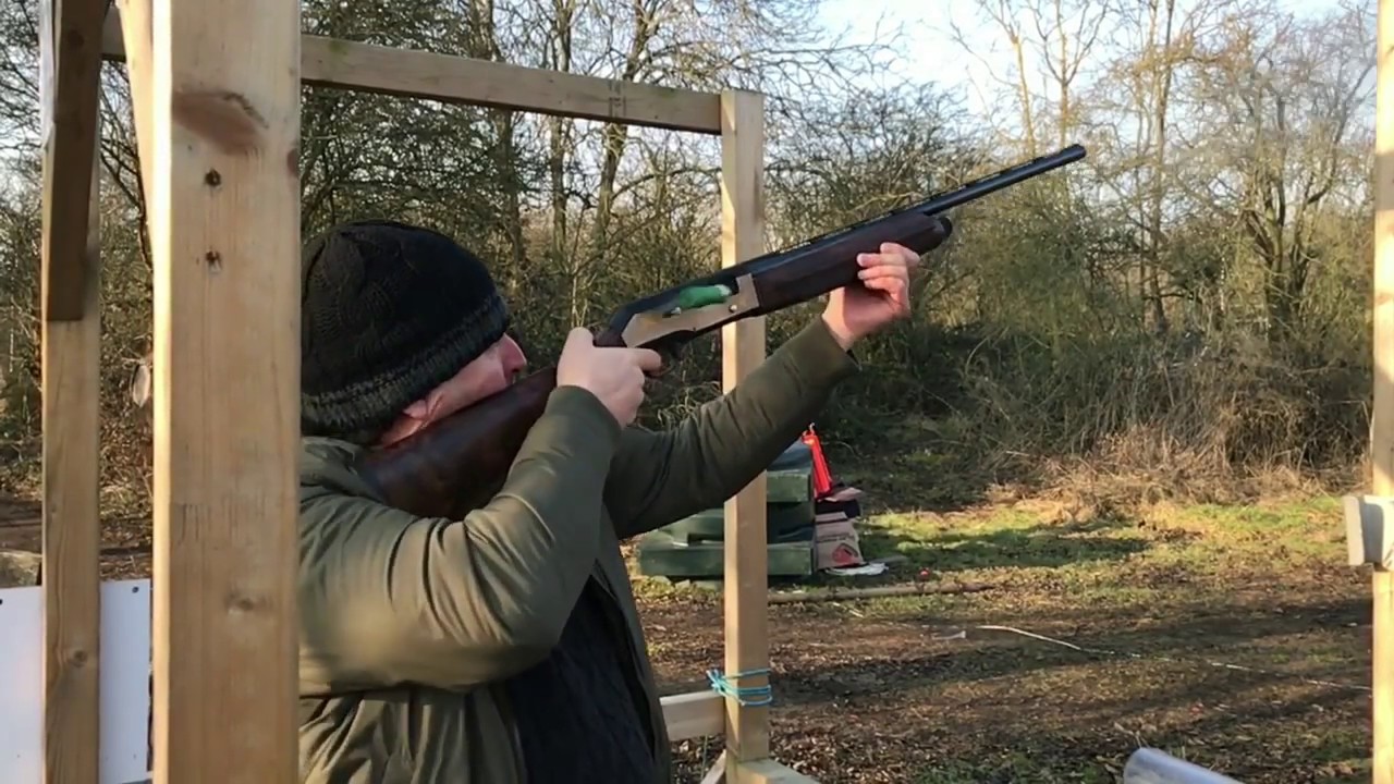 Graham Russell Shooting at Dartford Clay Shooting Club with Beretta