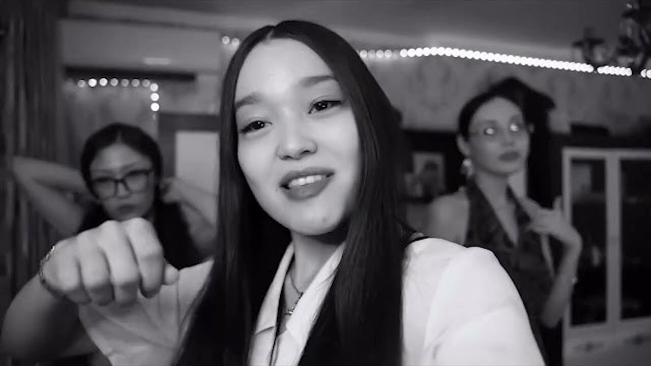 ния, bir kyz - horosha (Mr Marat Radio Remix)