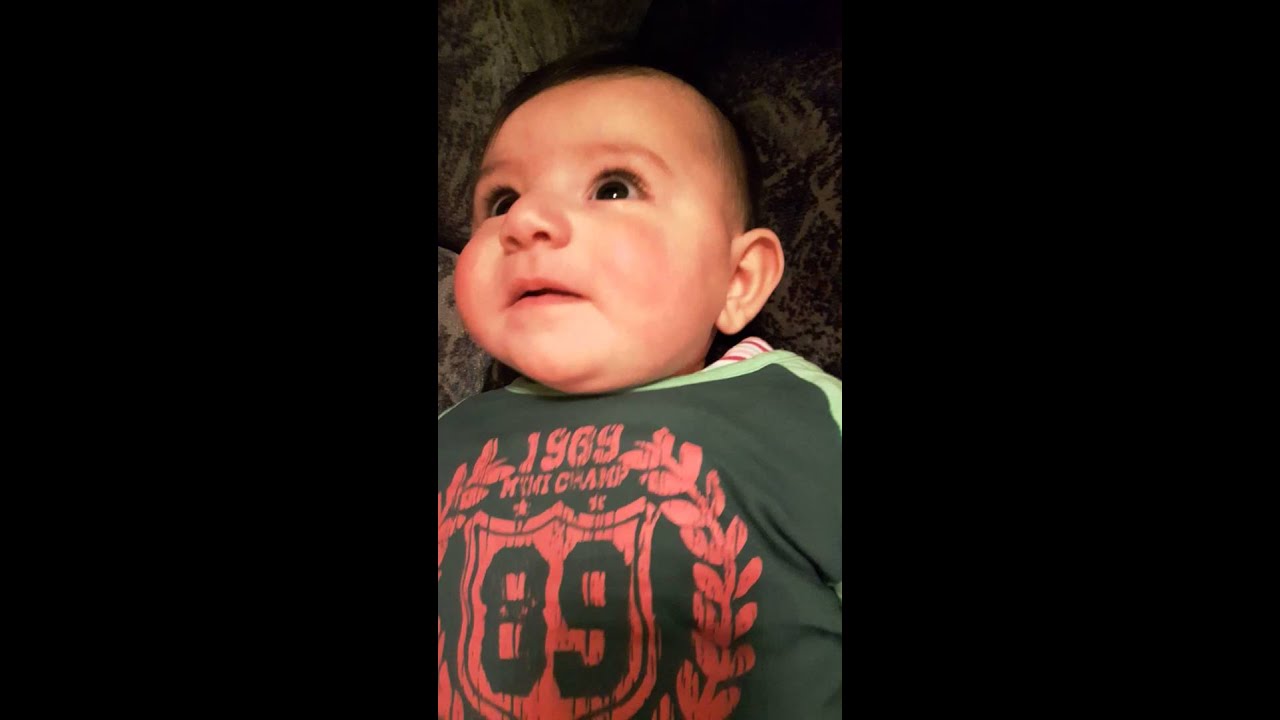 Bebek gülünce ) YouTube