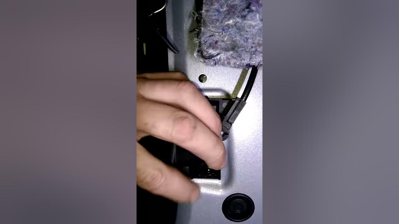 Как снять ручку открывания капота фольксваген джетта 5C18235339B9 VAG от 373 руб. для VW Jetta 2011-2018 в Москве