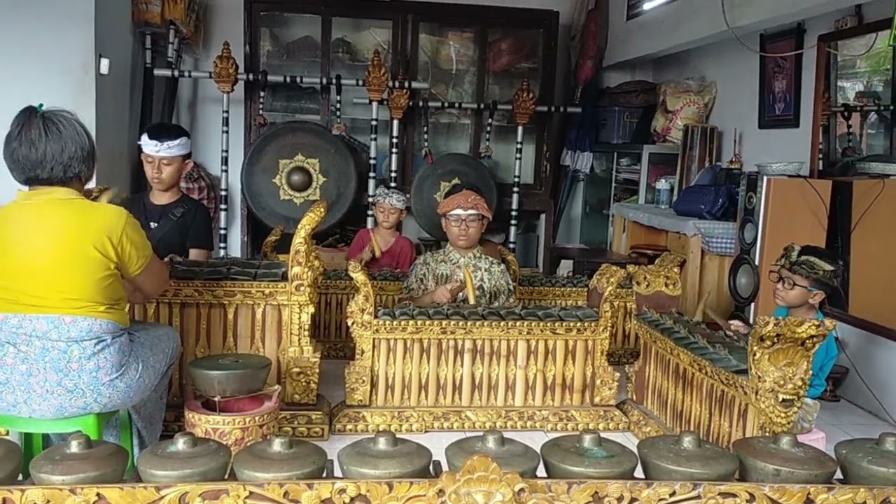 Part2 Ariesta Surya latihan tabuh semarandana Gilak praba #tabuhsemarandana #ajegbali