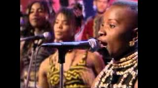 Angelique Kidjo - AGOLO