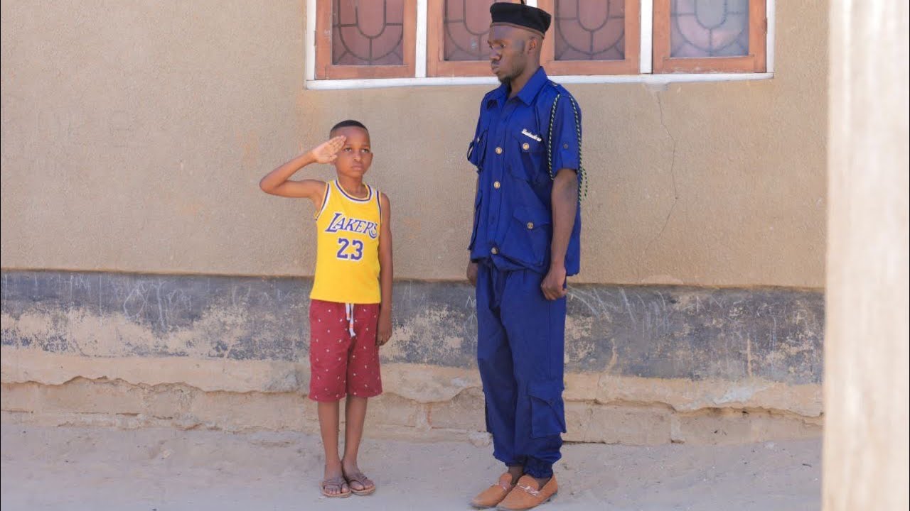 ASKARI FEKI  STEVE NA DOGO SELE