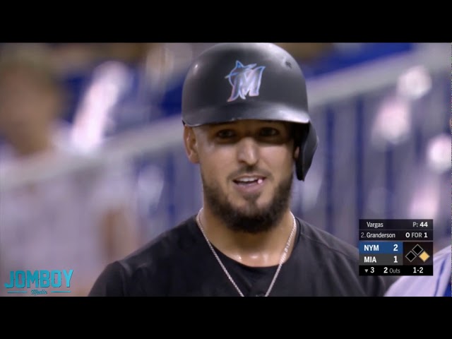 Jason Vargas tries to pick off the pitchers 6 times then gives up a HR, breakdown