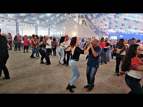 MINHA GAROTA MANHOSA - DANÇANDO FORRÓ NO BAILÃO DO CRISTIAN E ANDERSON (VANERÃO)