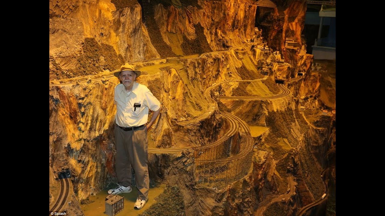 модель железной дороги брюс уильямс. макет шанхай сити. самый большой мод в мире. брюс уильямс макет железной дороги. самое большое лего.