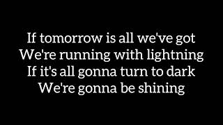 LIAMOO & Kuba Szmajkowski - 'Running with lightning'   tekst/lyrics