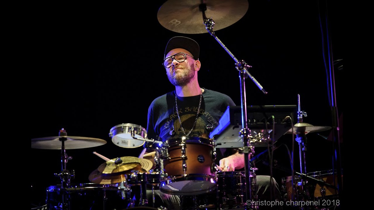 Afro Bear intro 1 - Franck Vaillant - [Official Video]