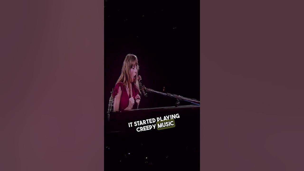 Taylor Swift's Piano Glitch 😳 - YouTube