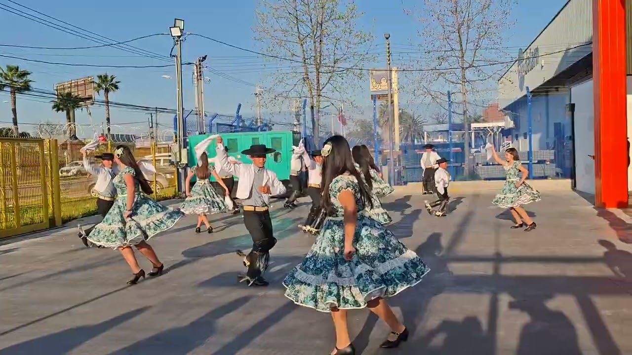 Presentacion club de cueca DYL CURICO