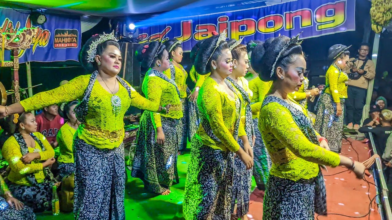 KESERUAN PENARI KETIKA DIATAS PANGGUNG!!! Joged Jaipong Rama Medal Mandiri Jaya - Namin Group